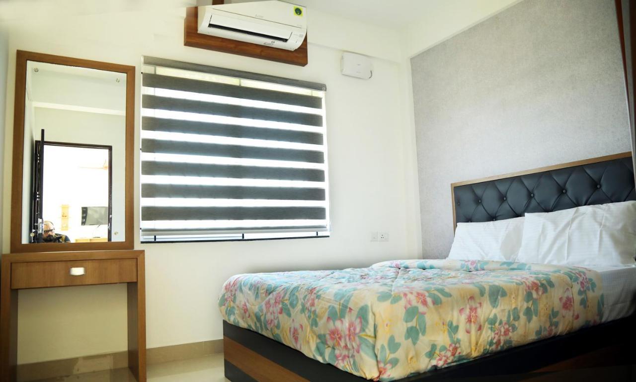 Alite Enclaves Fully Furnished Apartments Thrissur Eksteriør billede