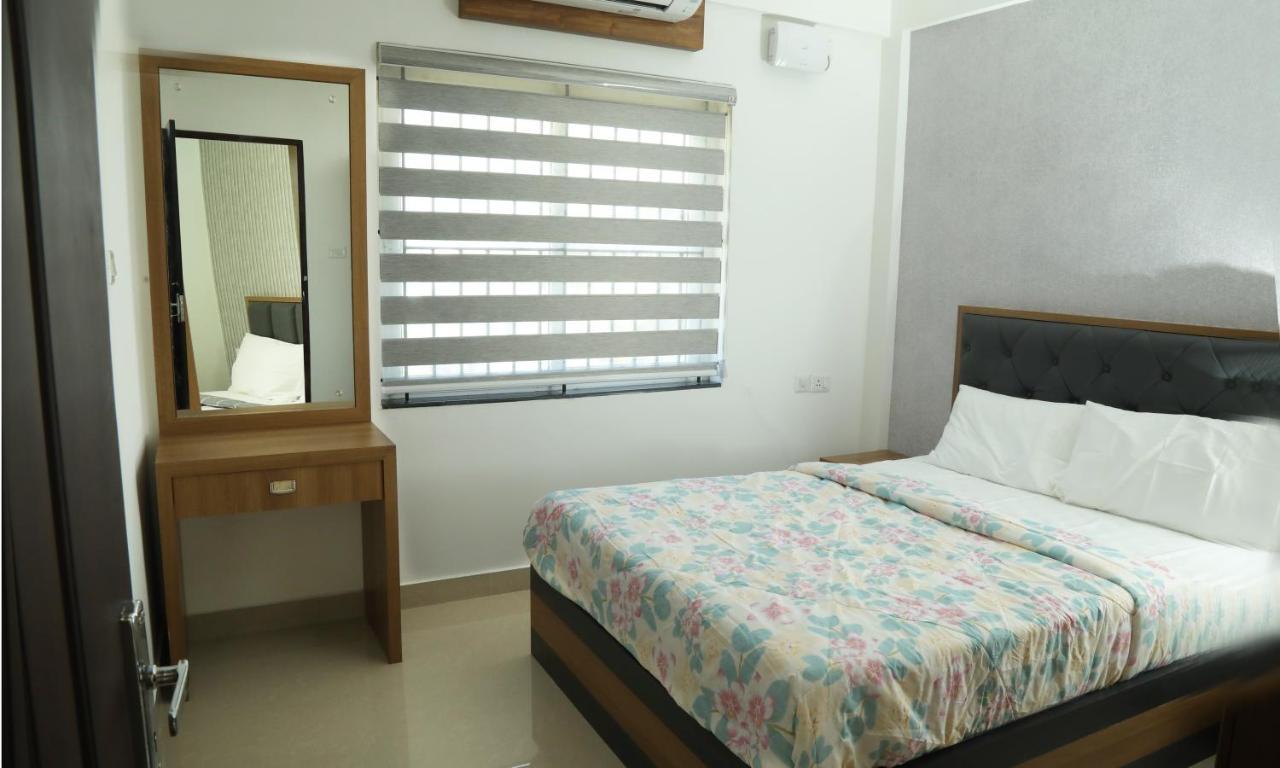 Alite Enclaves Fully Furnished Apartments Thrissur Eksteriør billede