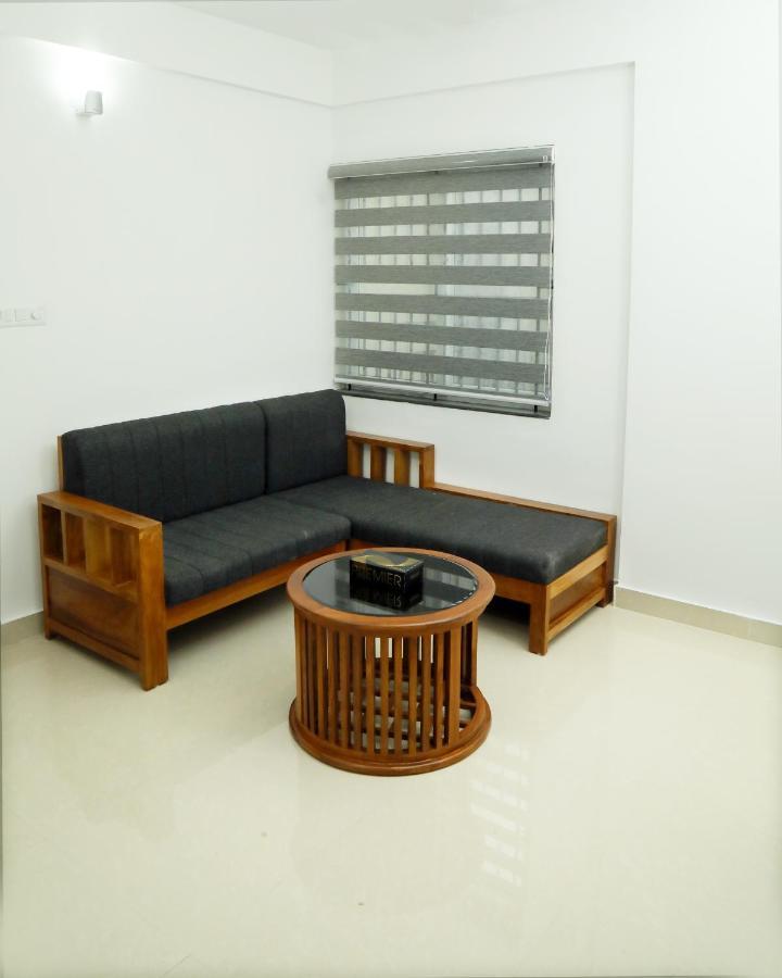 Alite Enclaves Fully Furnished Apartments Thrissur Eksteriør billede