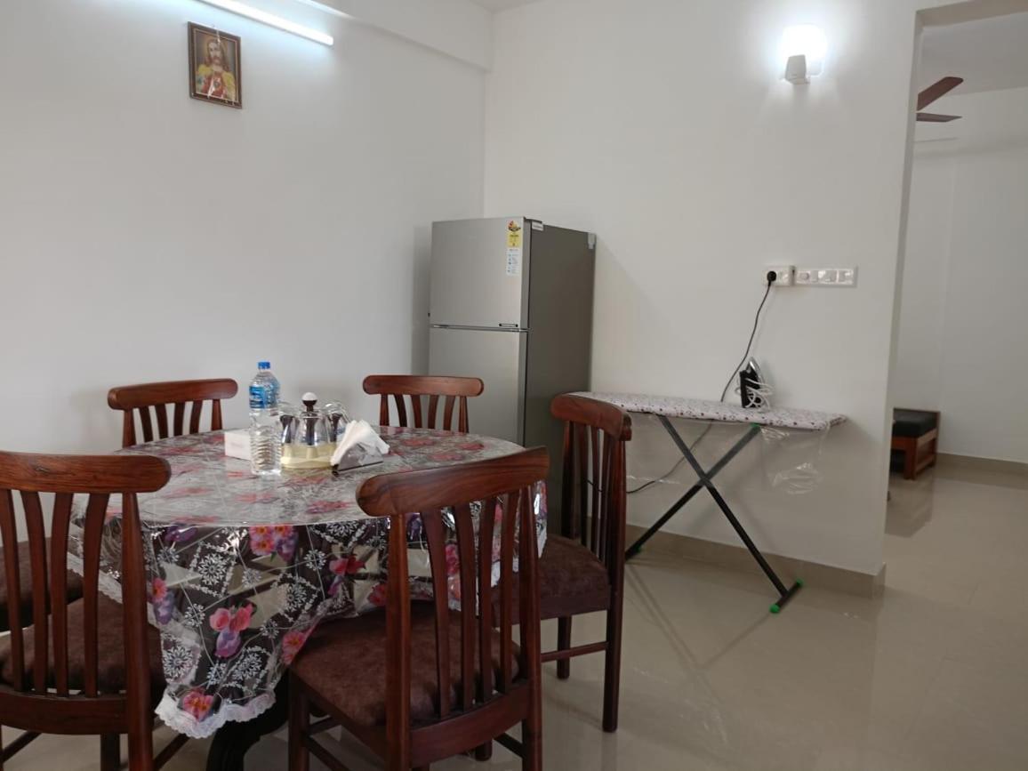 Alite Enclaves Fully Furnished Apartments Thrissur Eksteriør billede
