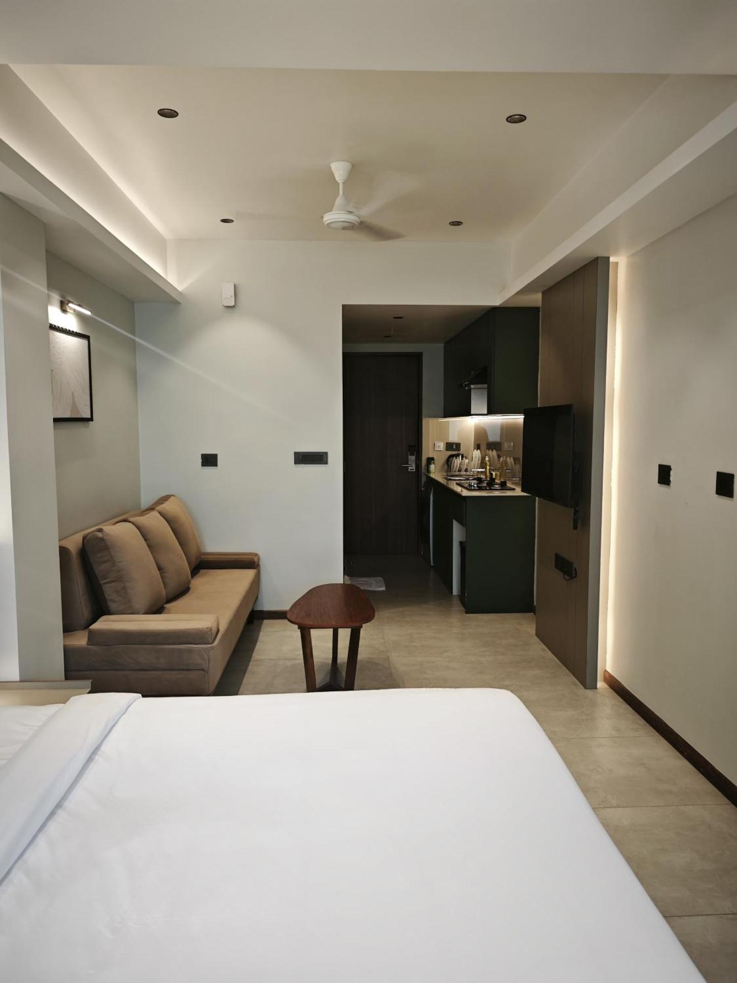 Alite Enclaves Fully Furnished Apartments Thrissur Eksteriør billede